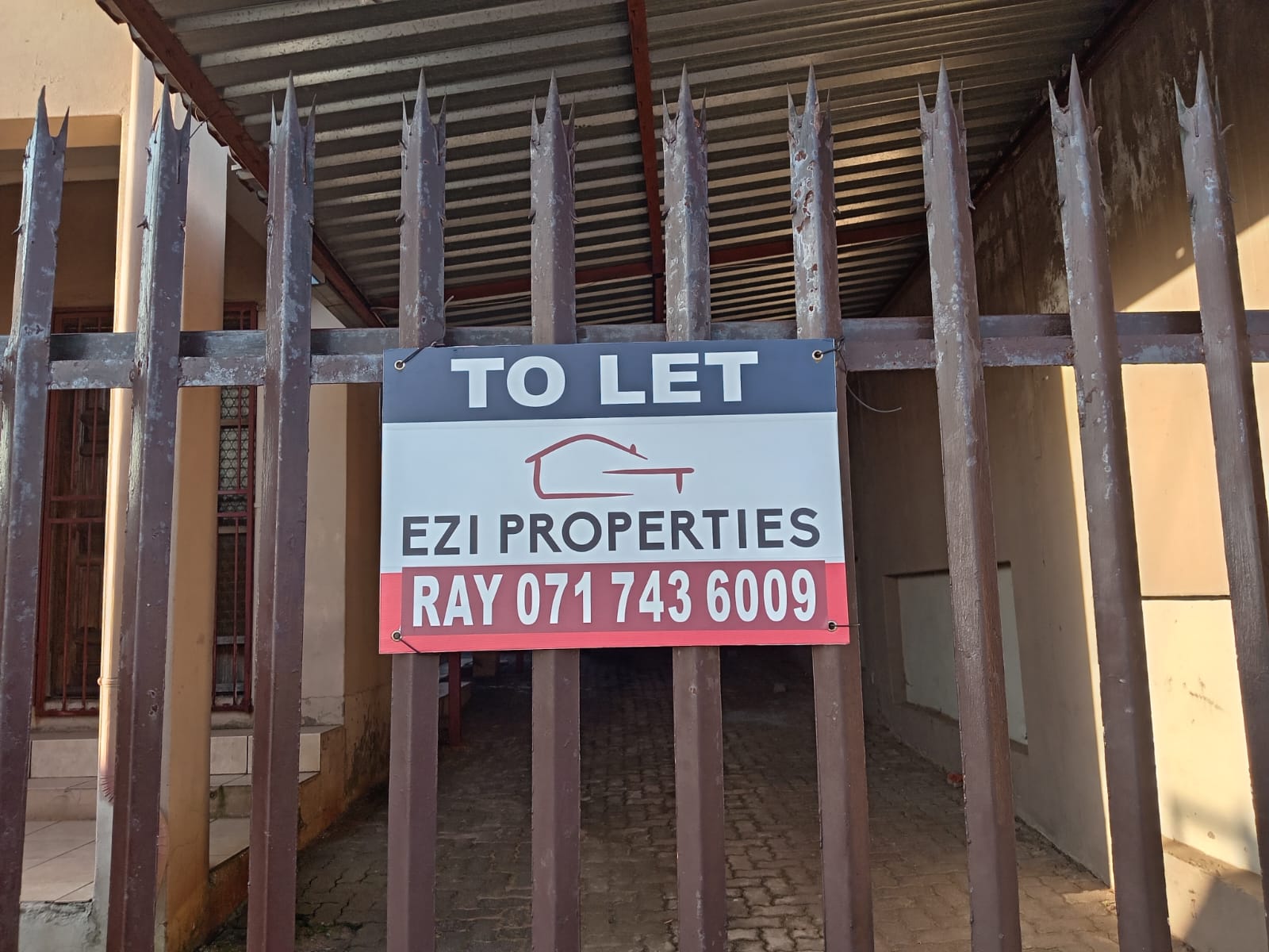 To let board